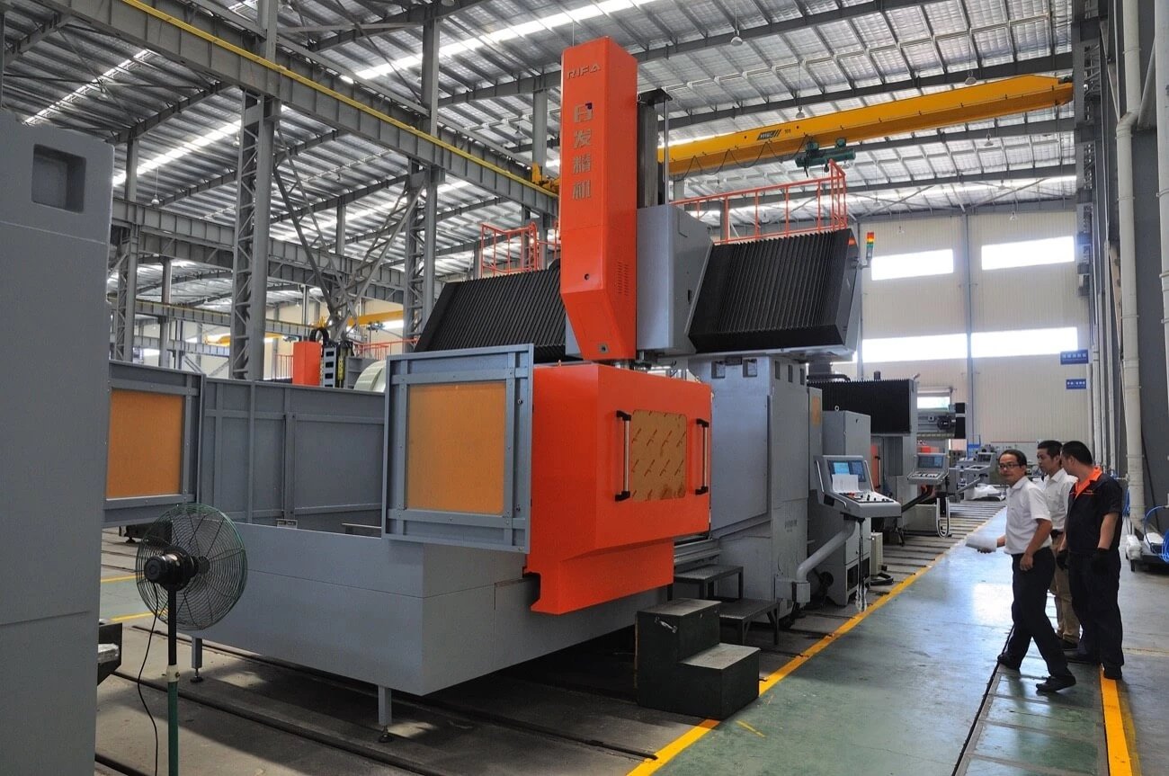 Портальный фрезерный станок Rifa для ЧКПЗ