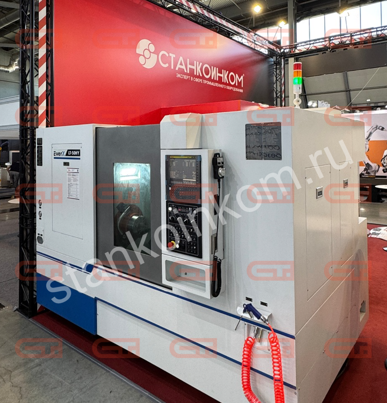 Токарный станок EverX LT-50HY с приводным инструментом и осью Y