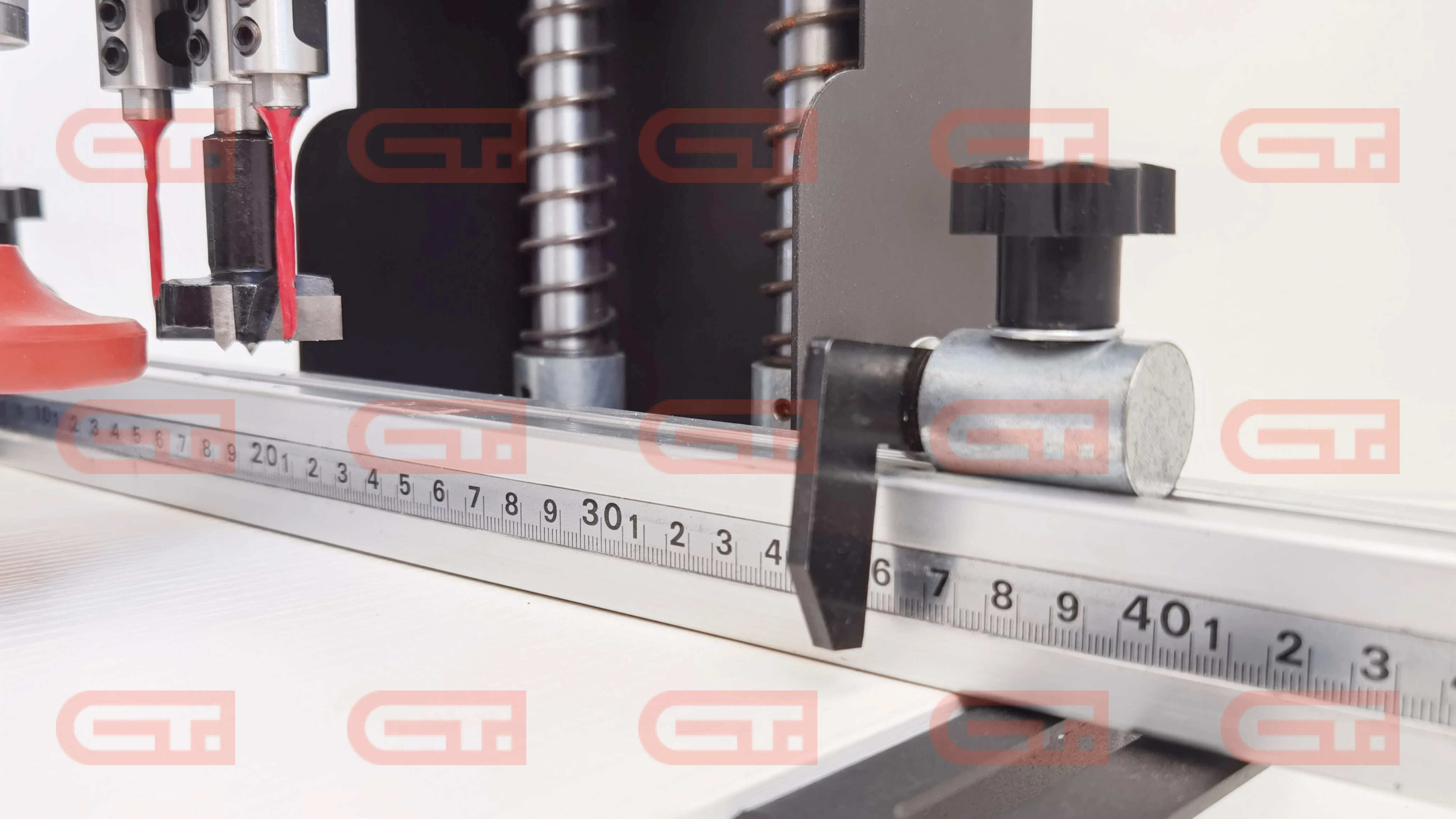 Сверлильно-присадочный станок для петель Xiking MZB7303