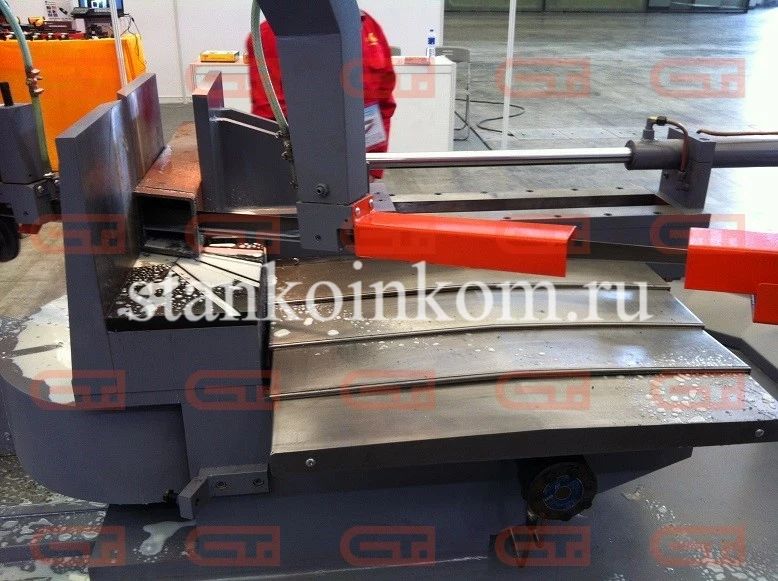 Полуавтоматический ленточнопильный станок IRON-CUT H-480S