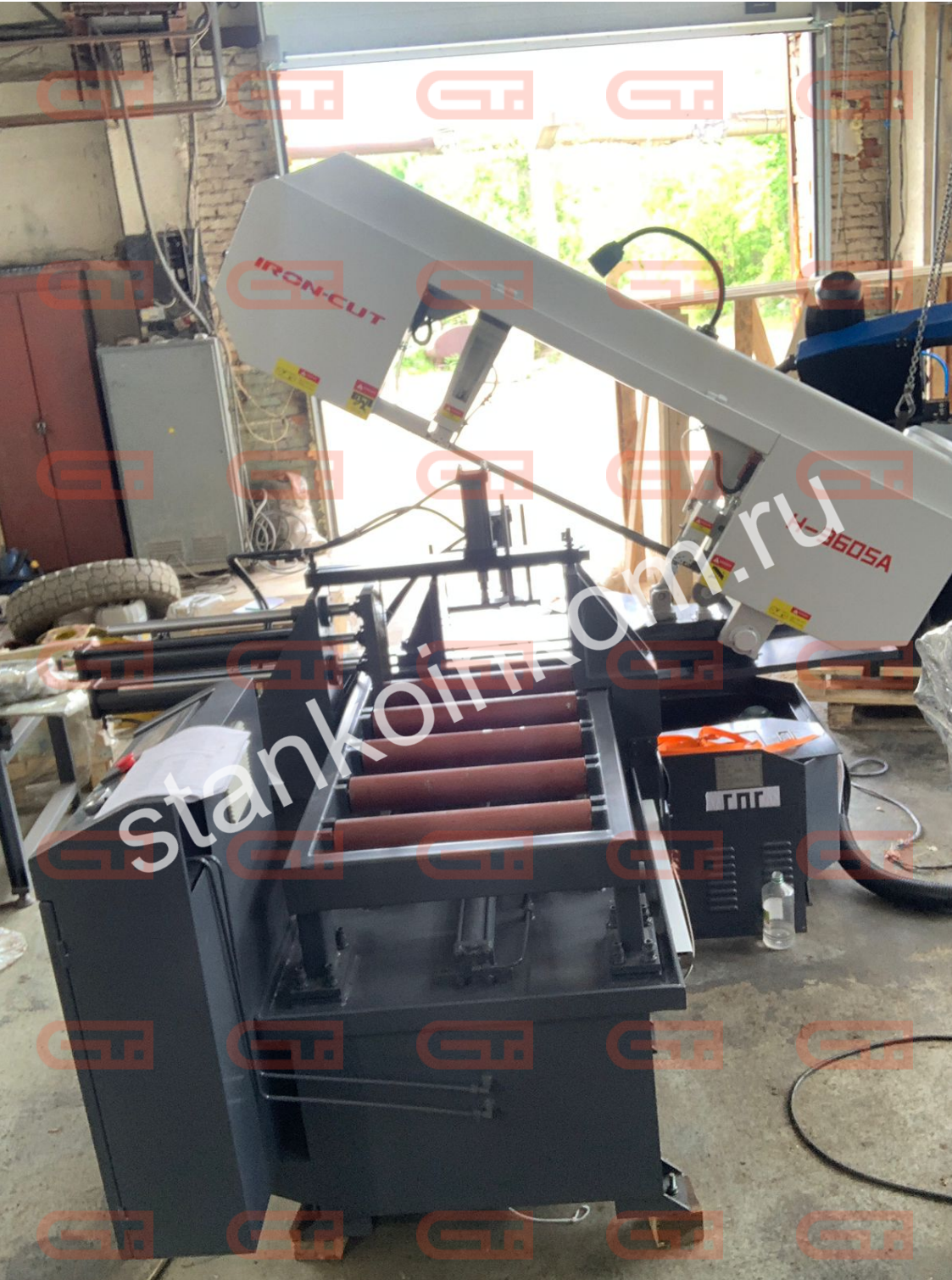 Автоматический поворотный ленточнопильный станок IRON-CUT H-360SA